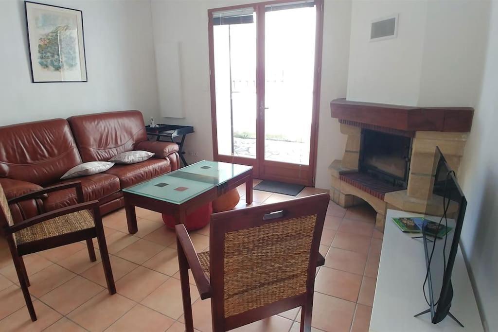 Comme A La Maison Cenon Exterior foto